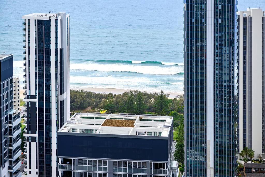Coastal Chic 2 Bed In Broadbeach