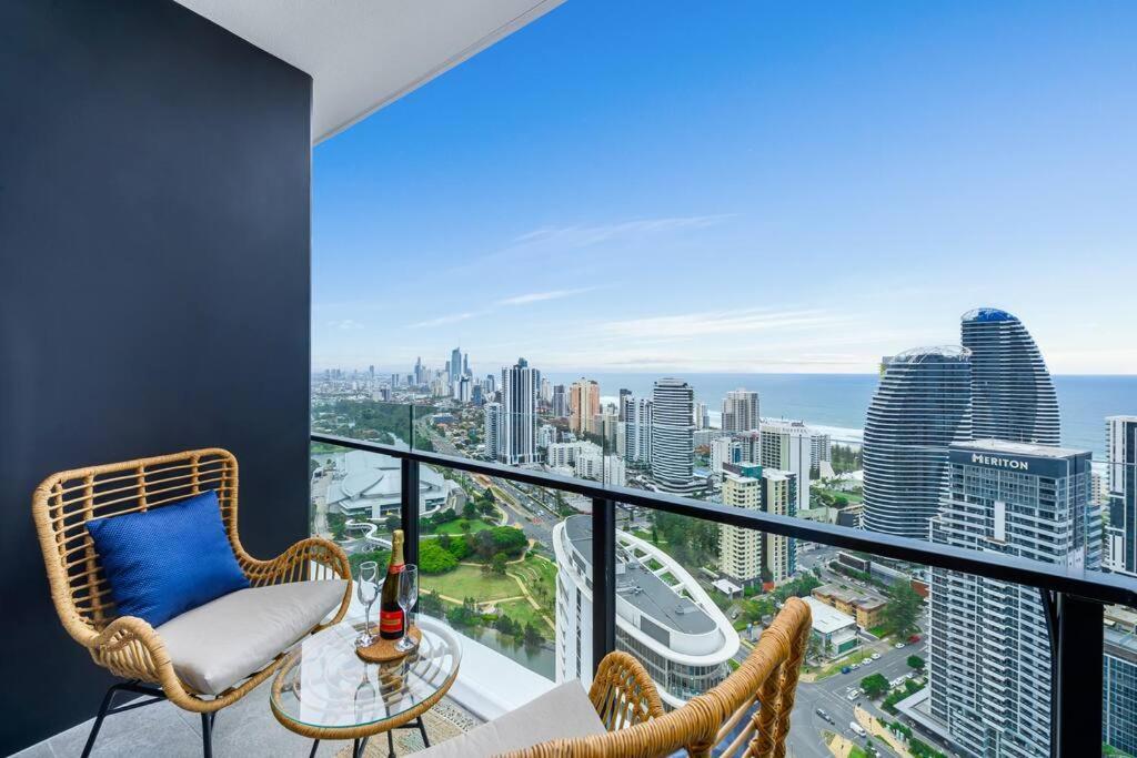 Apartment Coastal Chic 2 Bed In Broadbeach